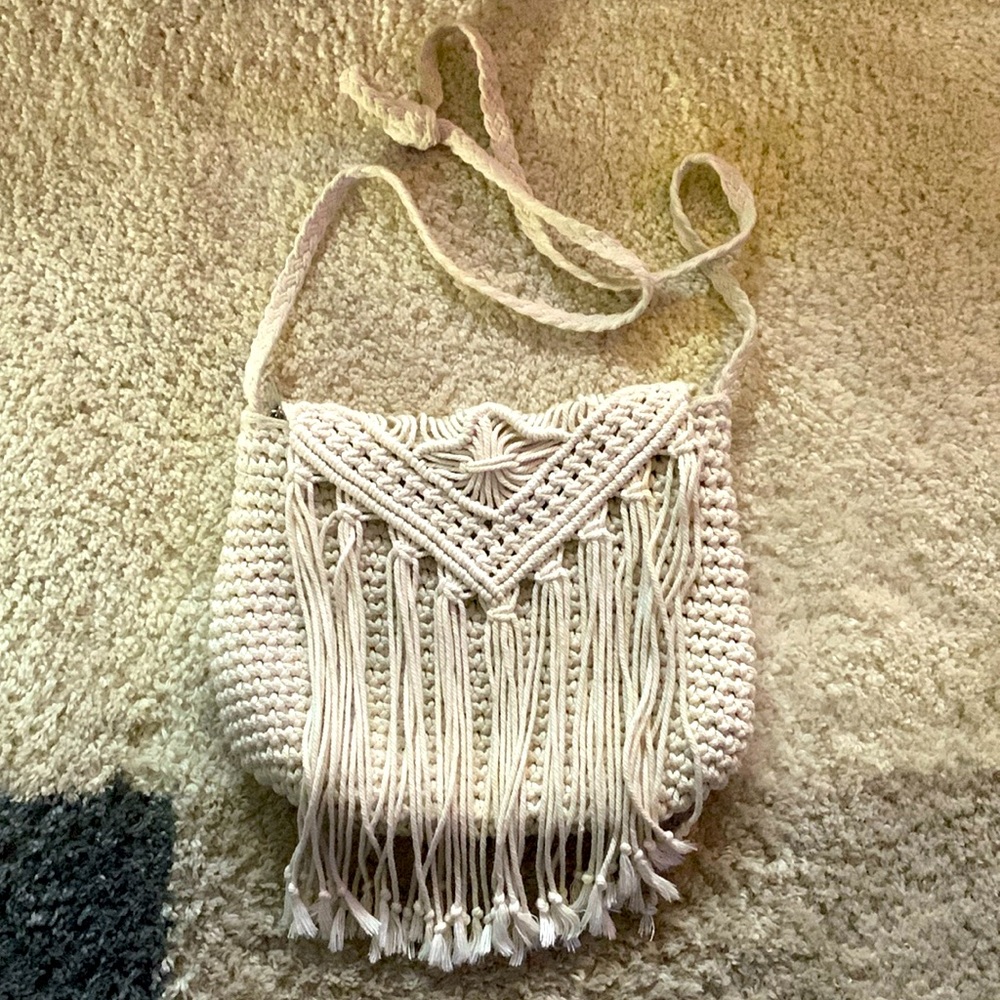 Lined Macrame Purse with fringe!